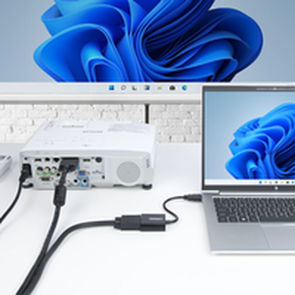 VGA-kaapeli Startech HD2VGAE3
